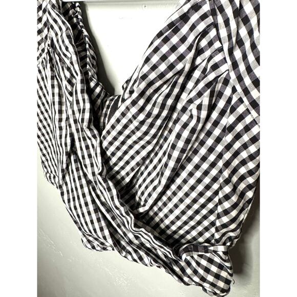Black & White Gingham Pattern Blouse- Size M US - Picture 3 of 9